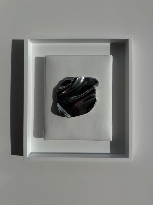 Gbemi Adesanya / Through The Static