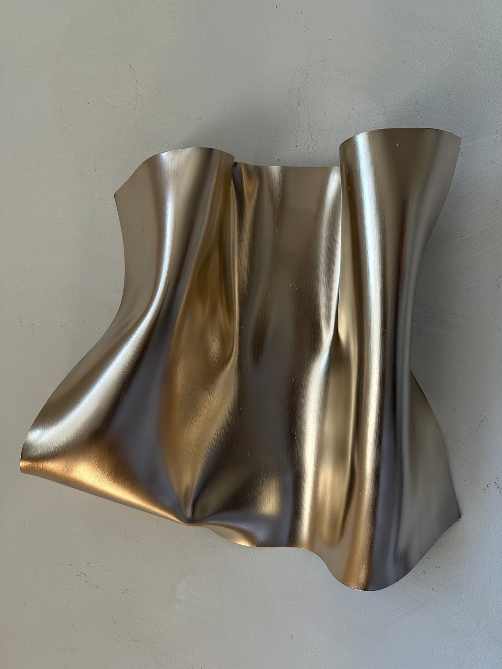 Gbemi Adesanya / Tempered