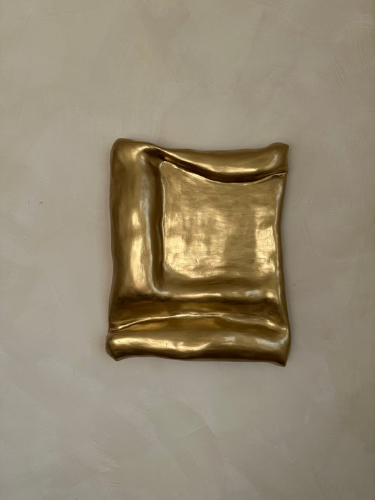 Gbemi Adesanya / Along The Lines