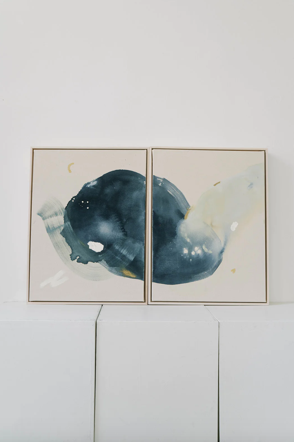 Sara Gonzalez / Intertwined