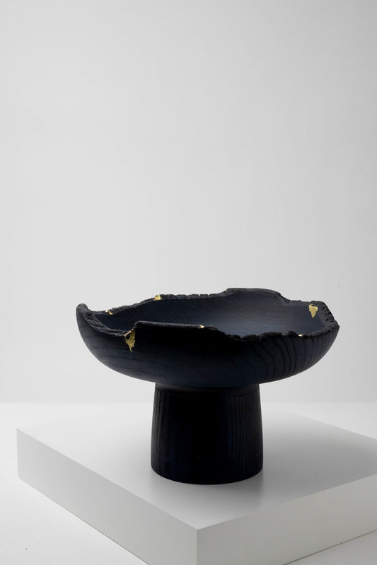 Pooja Pawaskar / Neel Ikebana-Style Vase