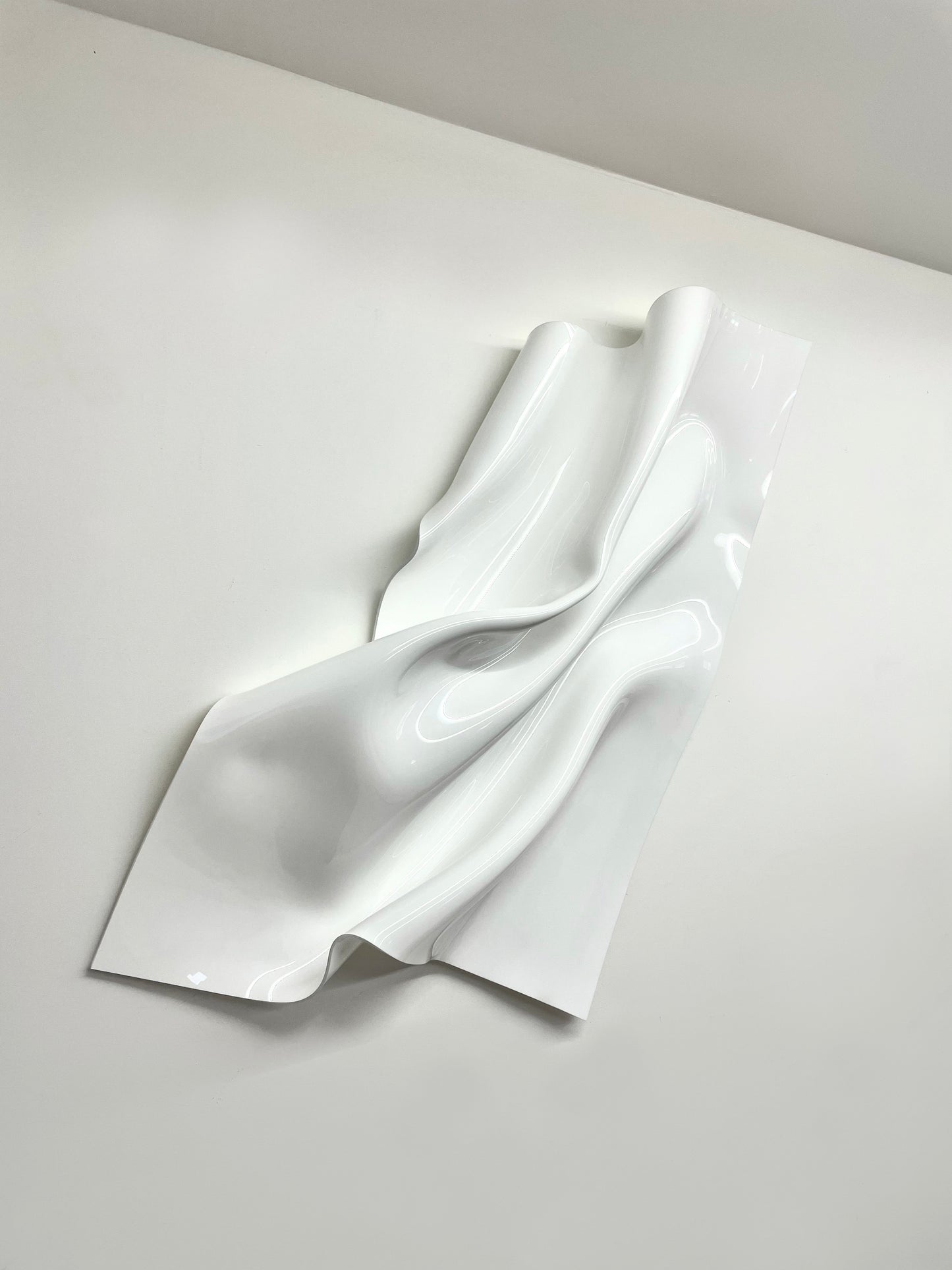 Michèle Caspers / White Shapes III