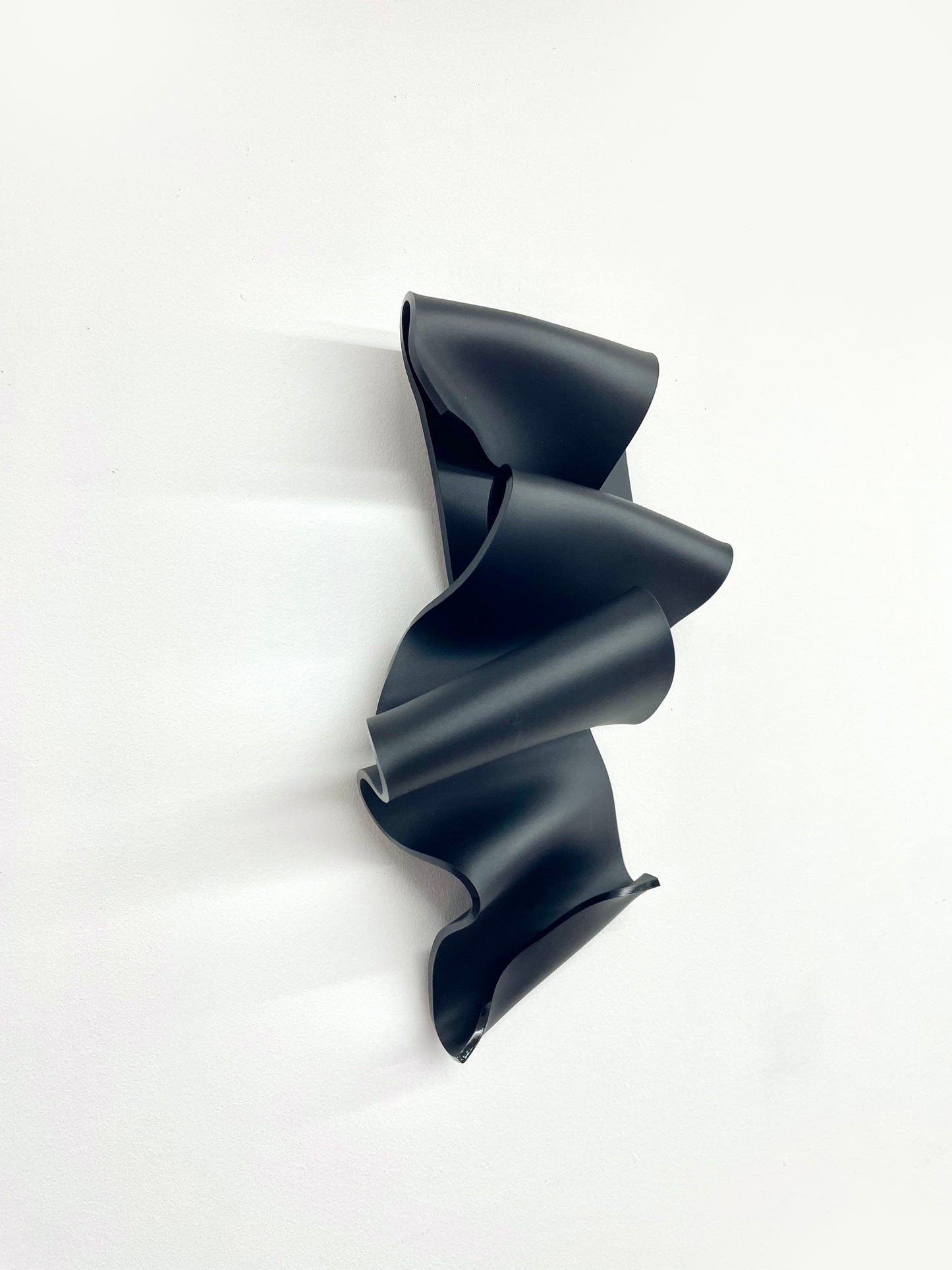 Michèle Caspers / Solid Wave Petite I