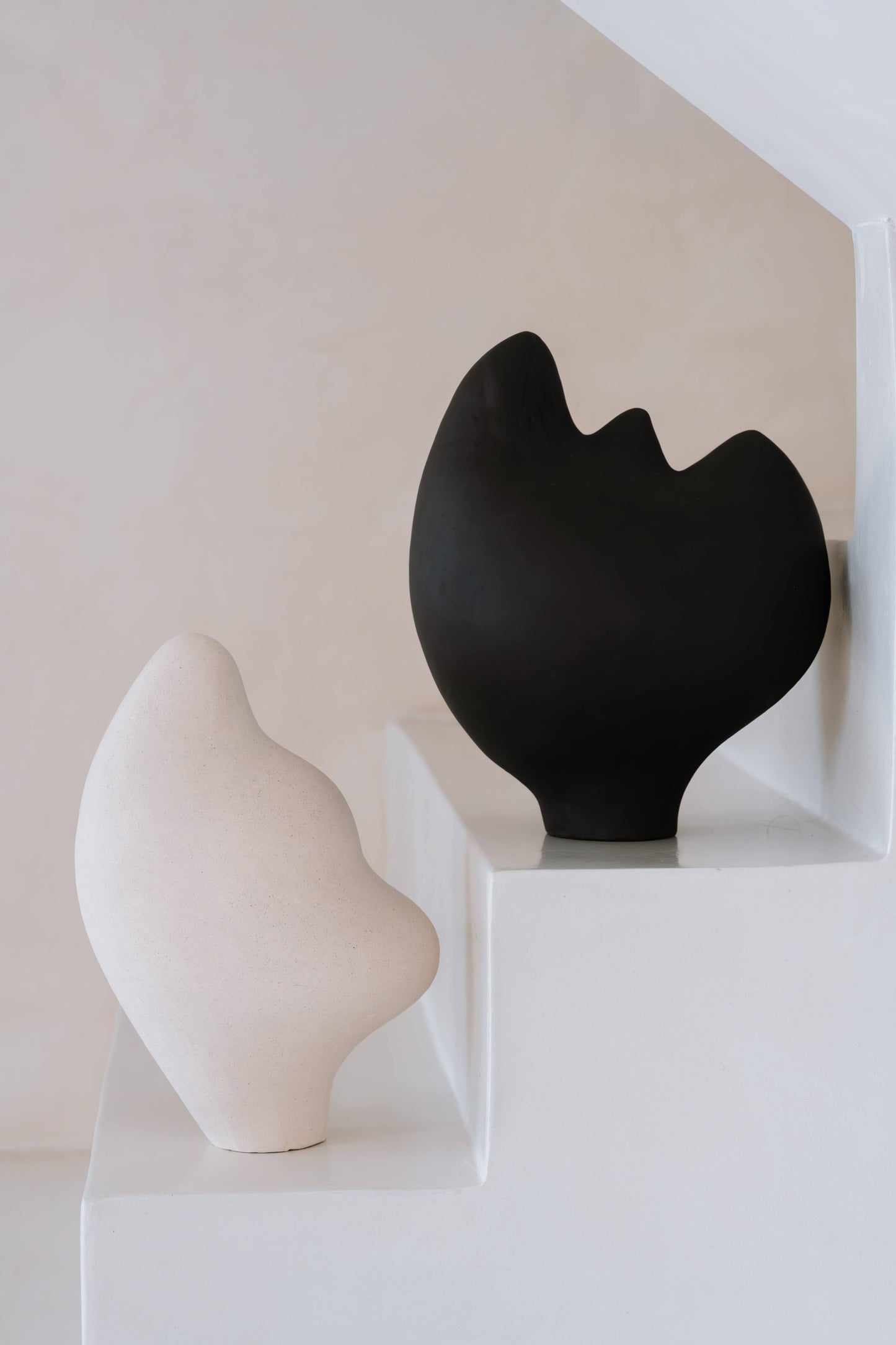 Olga Iacovlenco / White Sculpture