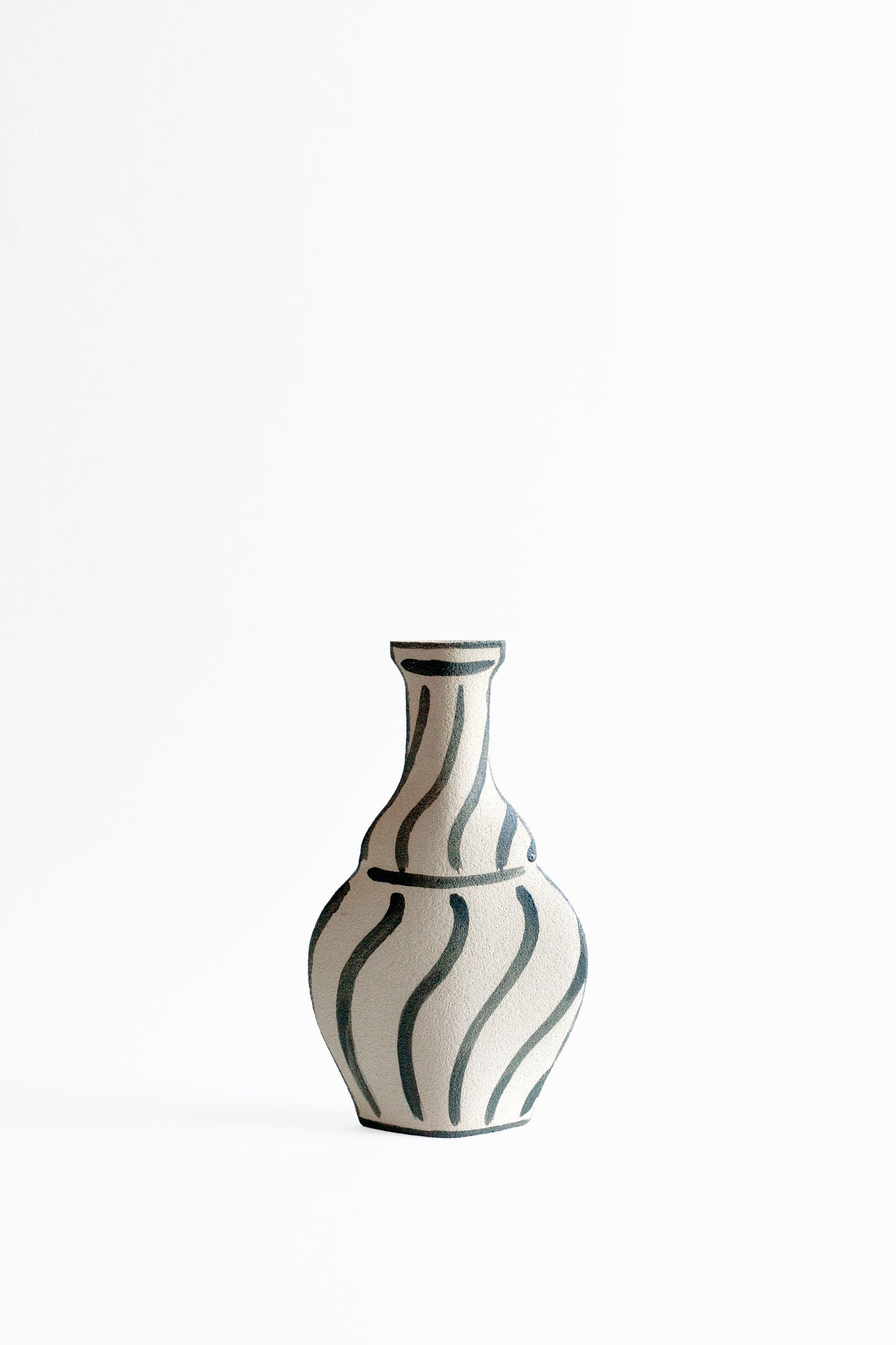 Ini Ceramique / Morandi Vase