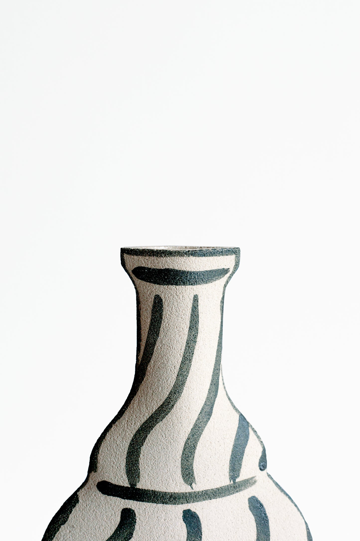 Ini Ceramique / Morandi Vase