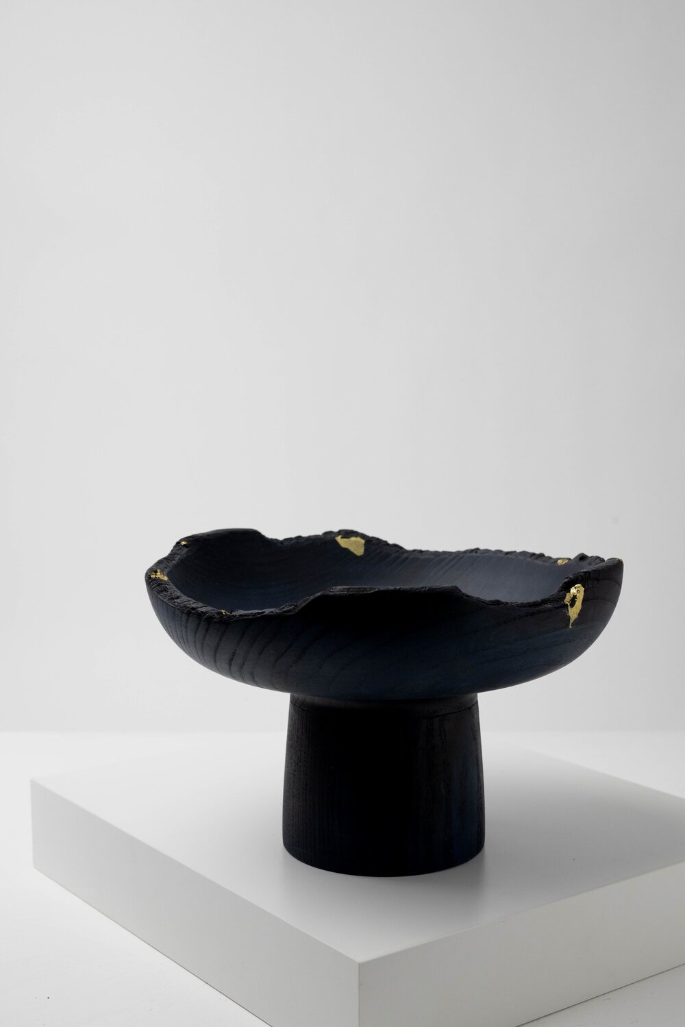 Pooja Pawaskar / Neel Ikebana-Style Vase