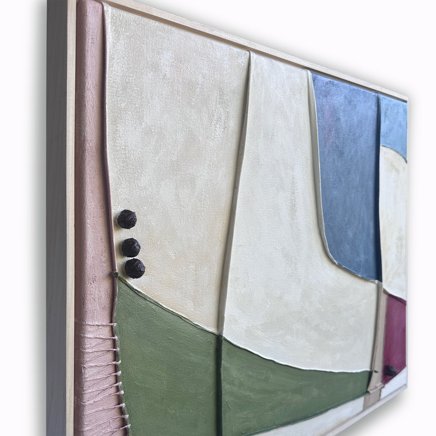 Nicole Anastas / Vibe