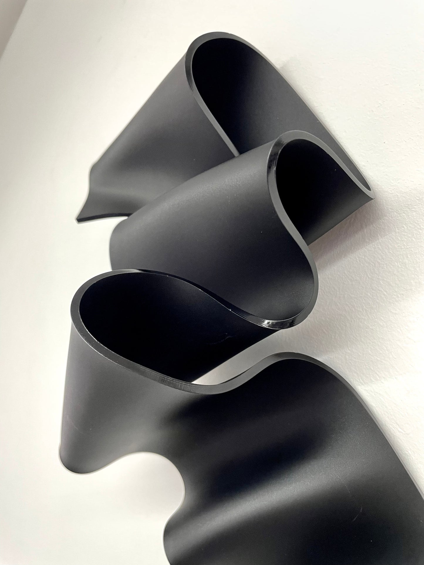 Michèle Caspers / Solid Wave Petite I