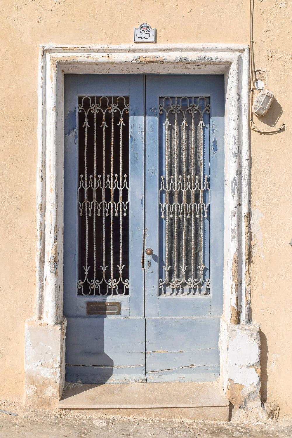 Blue door in Malta photography